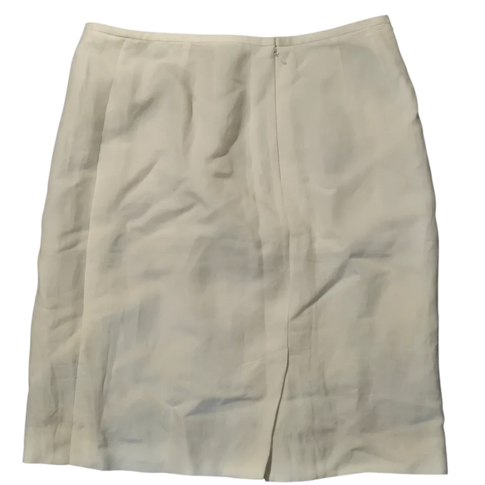 Calvin Klein Elegant White Pencil Skirt - Picture 2 of 4